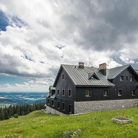 Mala Rennerovka Hotel สตราจเน ภายนอก รูปภาพ